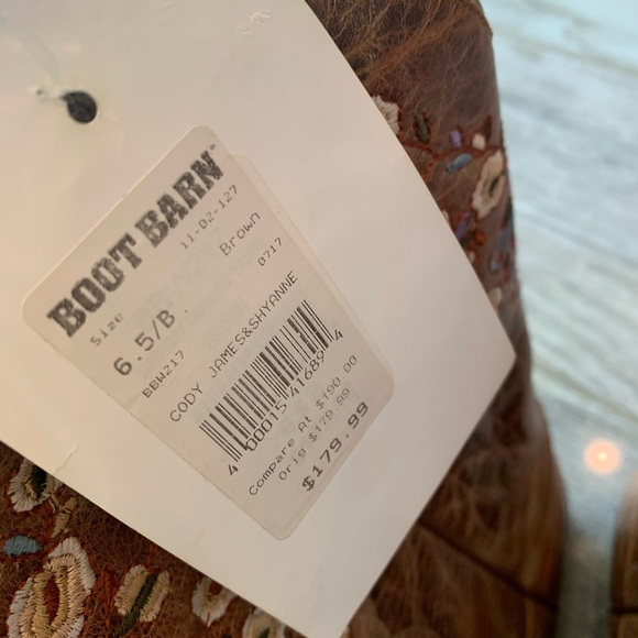 Shyanne Boots - Picture 2 of 2